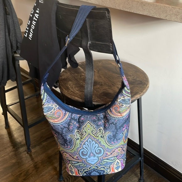 🛍️🛍️HOST PICK⭐️🛍️ Stunning ETRO nylon bag - Picture 3 of 14